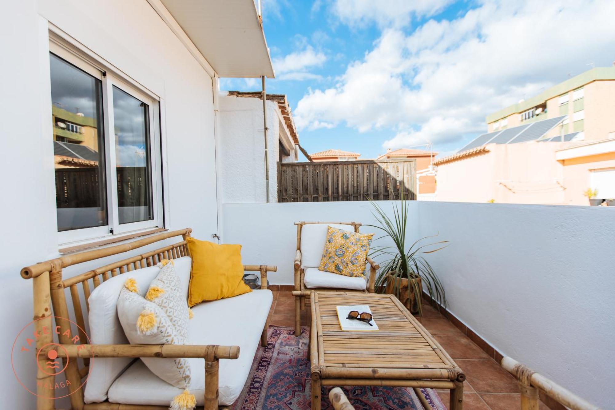 Colourful Fisher House Pulpito In El Palo! - Tcm Malaga Luaran gambar