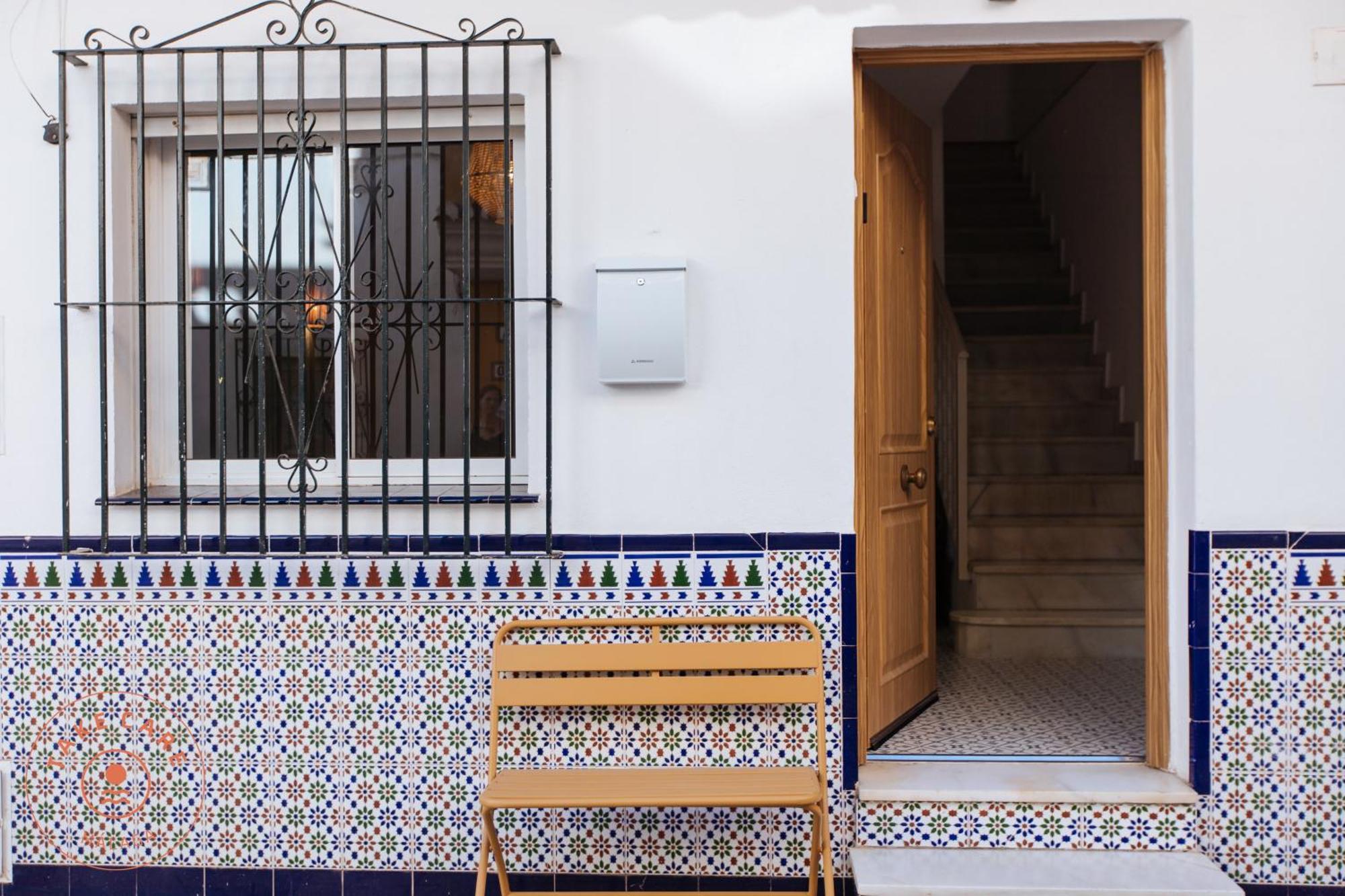 Colourful Fisher House Pulpito In El Palo! - Tcm Malaga Luaran gambar